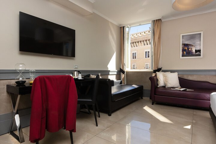 Room 44 of 222