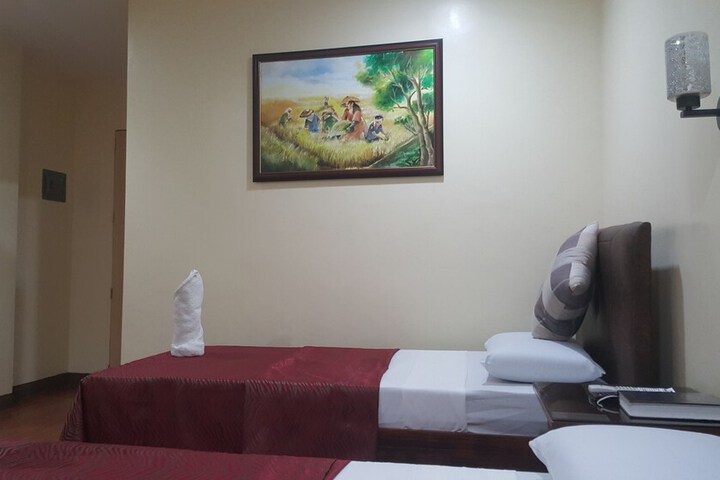 Room 37 of 105