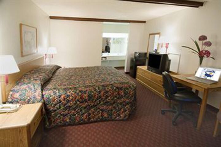 Room 3 of 13