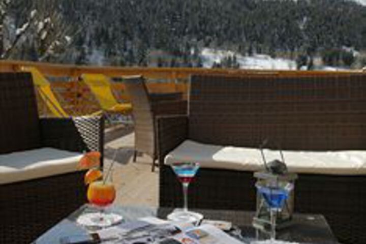 Terrace/Patio 16 of 17