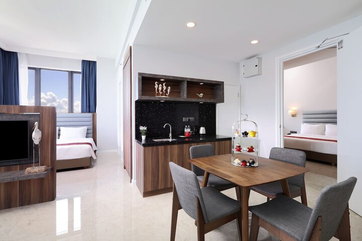 Room 12 of 56
