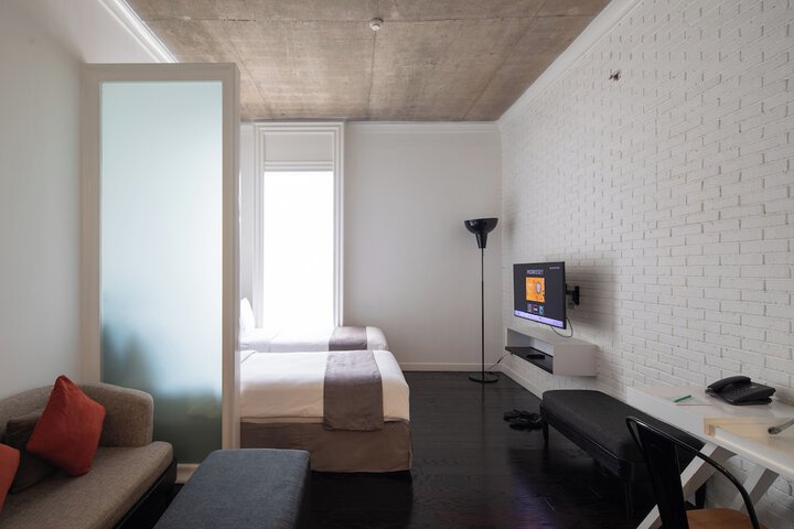 Room 16 of 70