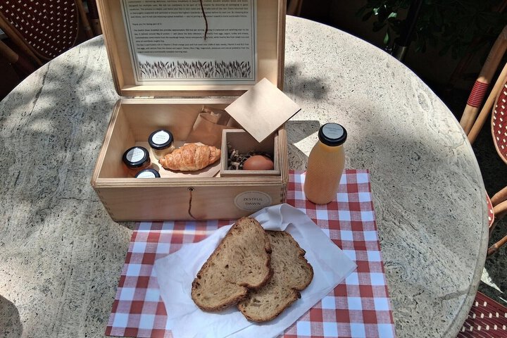 Breakfast meal