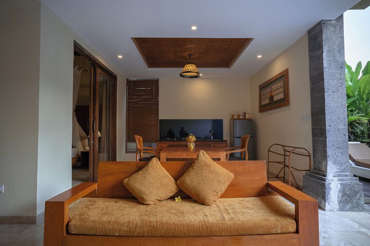 Room 30 of 90
