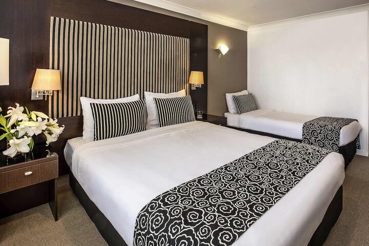 Room 27 of 70