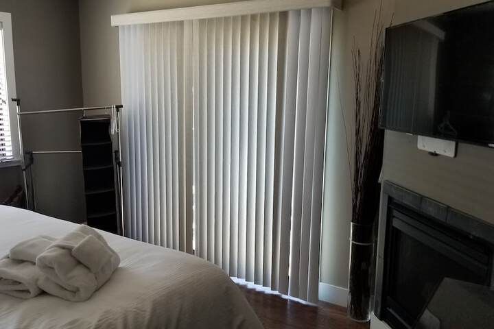 Room 93 of 828