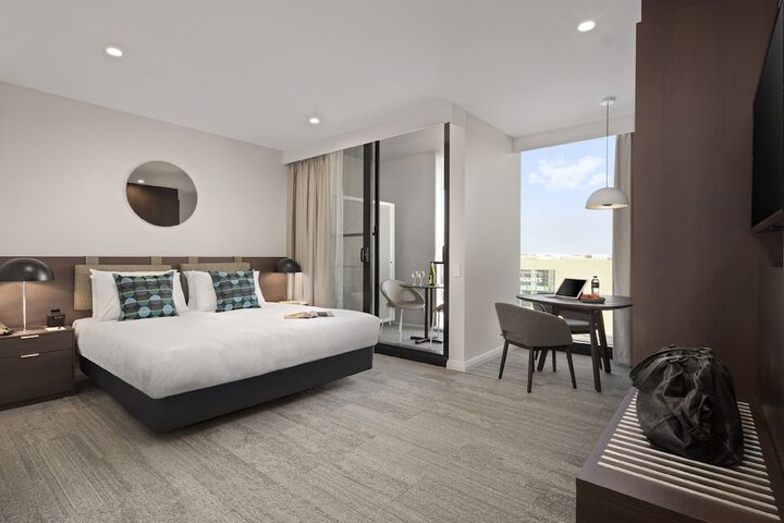 Room 5 of 19