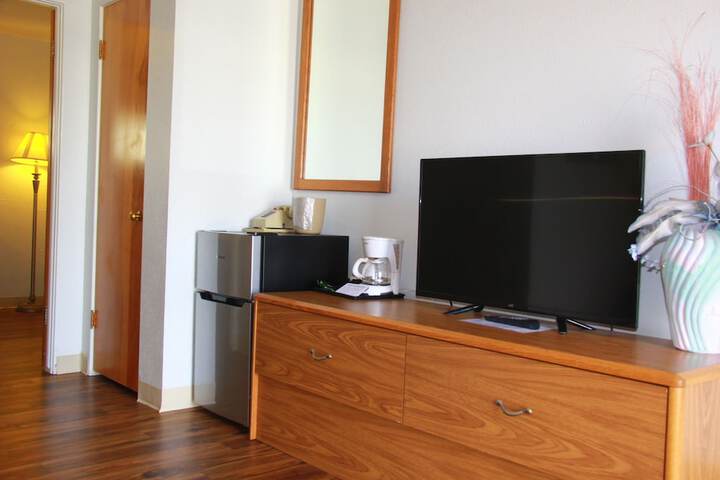 Room 3 of 46