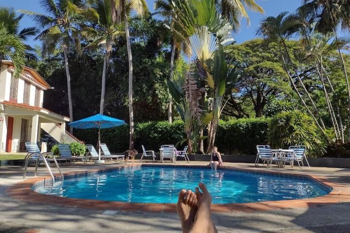 Pool 19 of 27