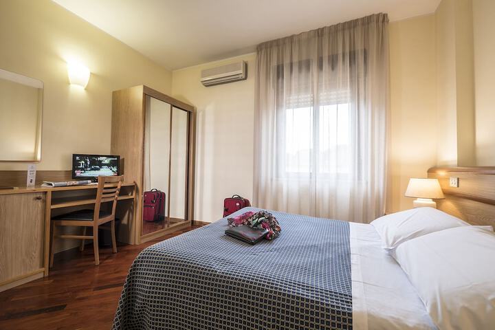 Room 30 of 70