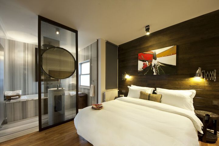 Room 13 of 54