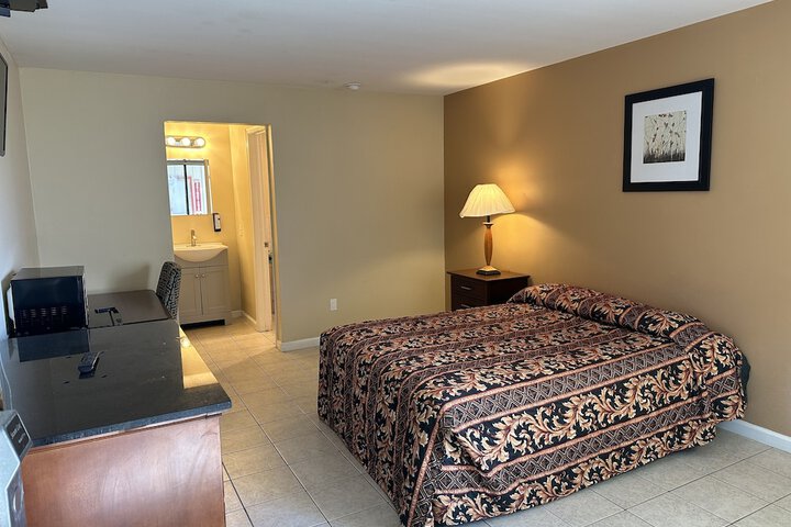 Superior Queen Room (4 of 36)