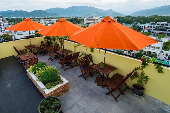 Terrace/Patio 29 of 32
