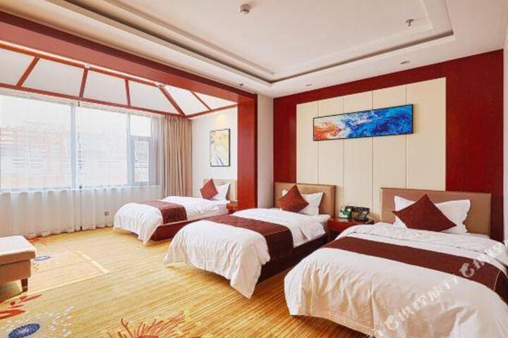 General 4 of 21