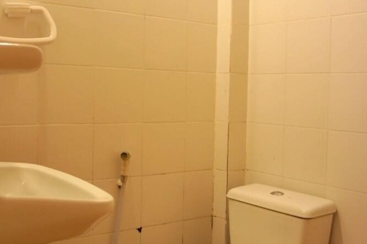 Room 35 of 47