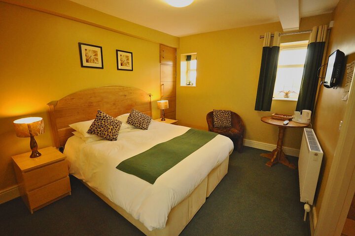 Room 6 of 65
