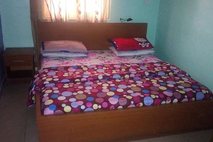 Room 3 of 8