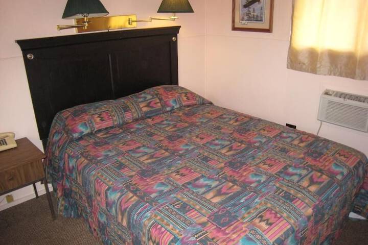 Room 4 of 39