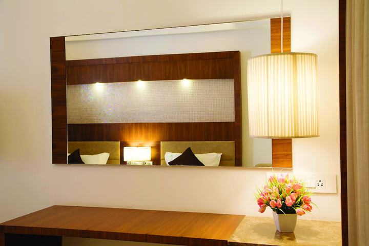 Room 18 of 30