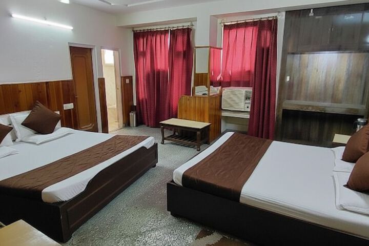 Room 10 of 22