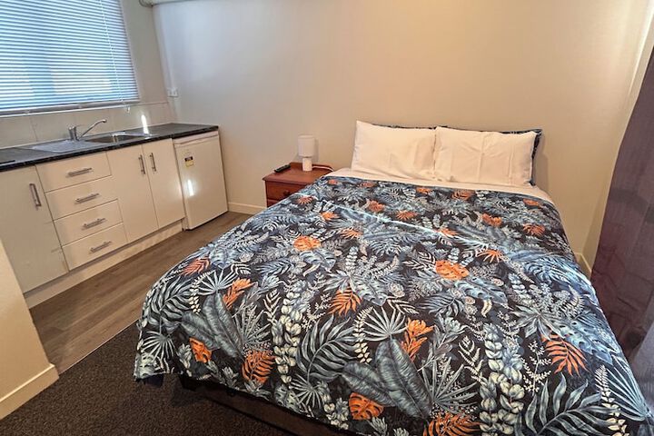 Room 18 of 81