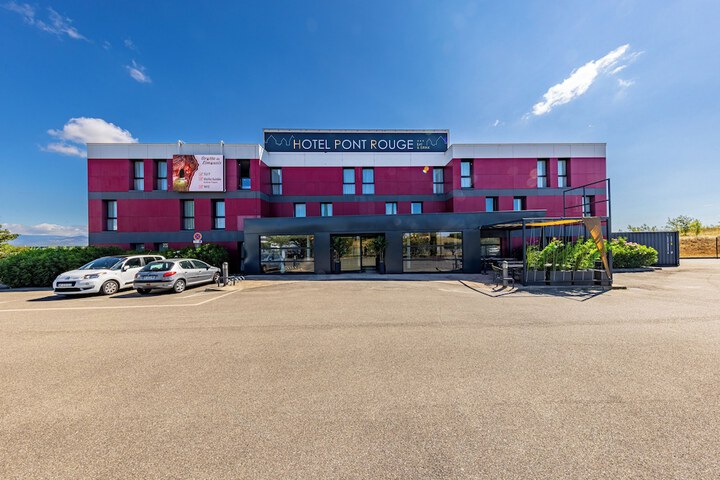 Hotel 96 of 104