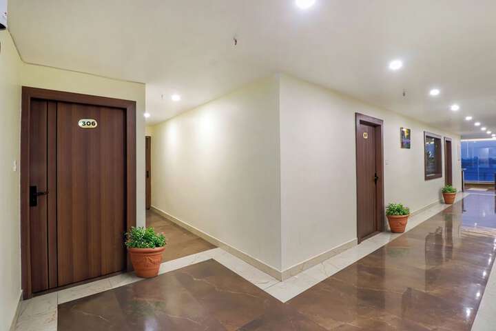 Room 20 of 33