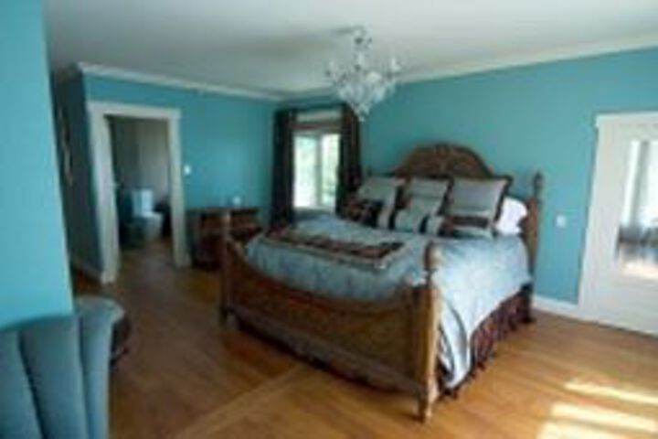 Room 16 of 50
