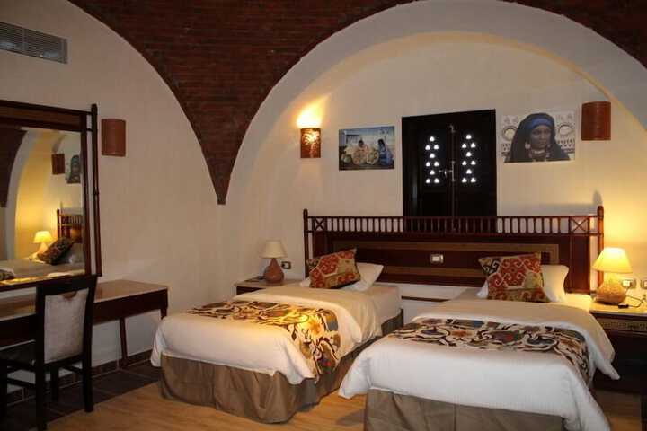 Room 2 of 31