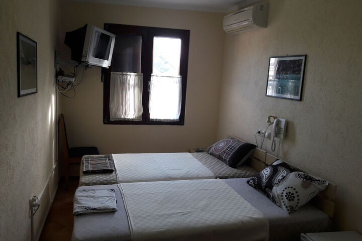 Room 15 of 78