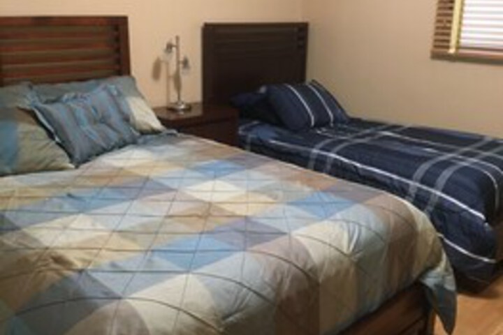 Room 25 of 32