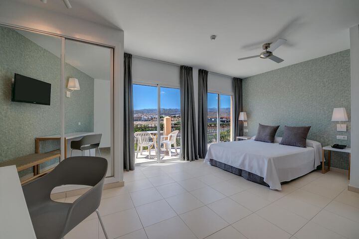 Room 6 of 26