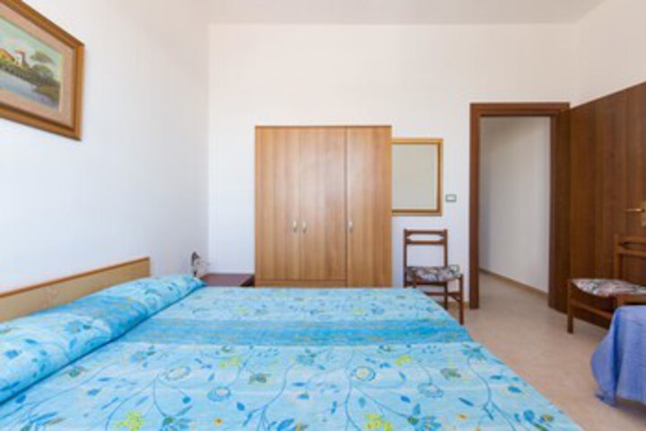 Room 54 of 113