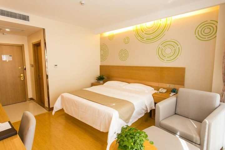Room 10 of 52