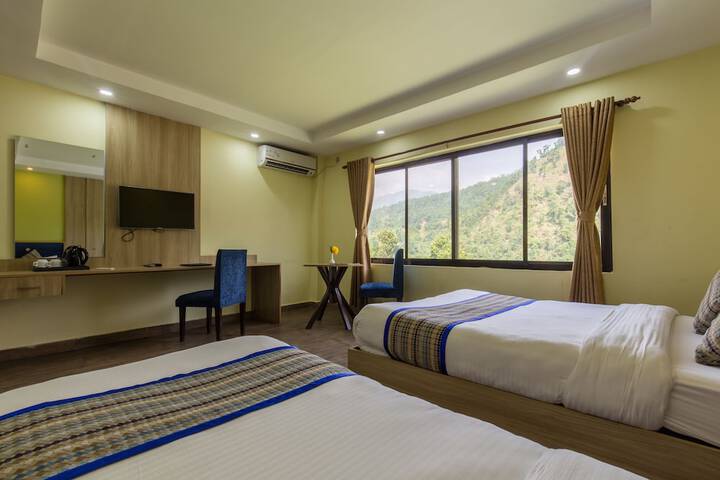 Room 3 of 35