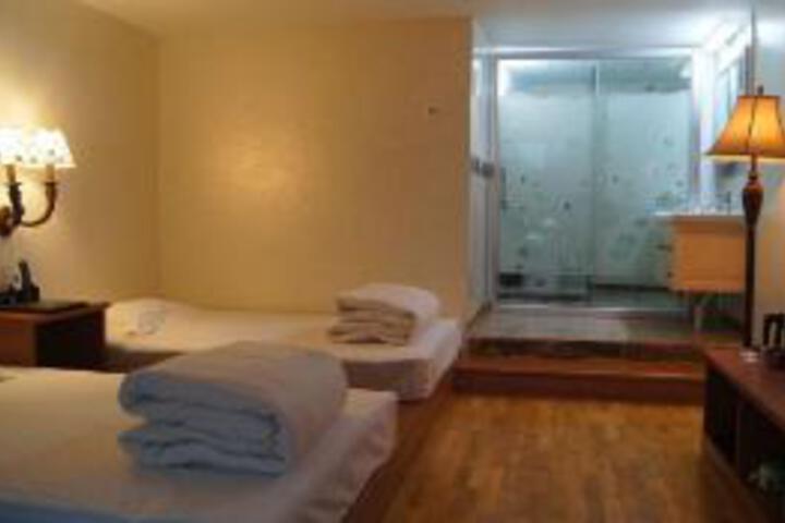 Room 22 of 23