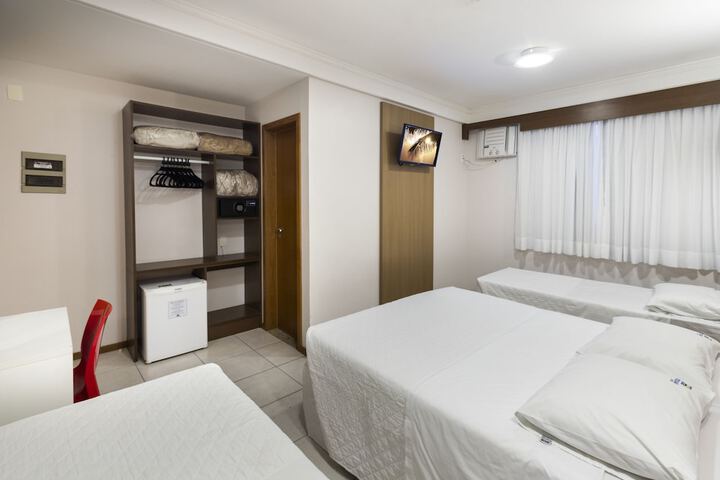 Room 11 of 53