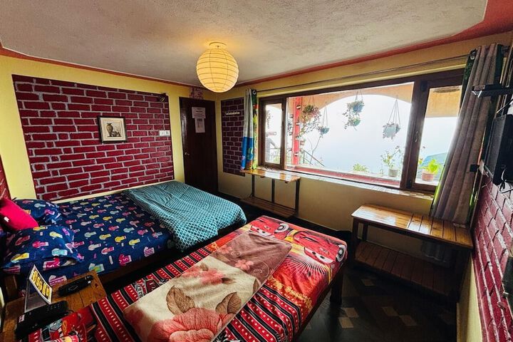 Room 9 of 195
