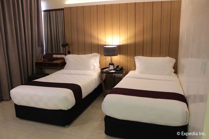 Room 30 of 110