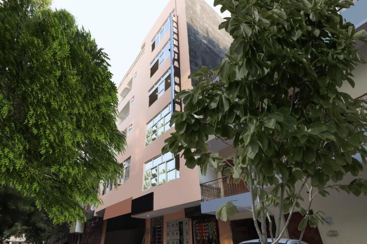 Hotel O Maharaja Gold