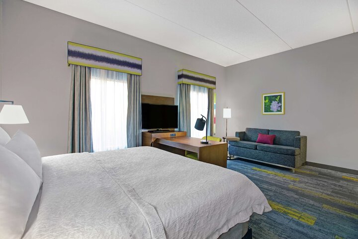 Room 7 of 44