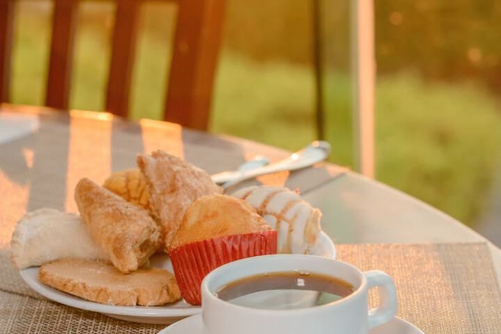Breakfast/Coffee Service 33 of 41