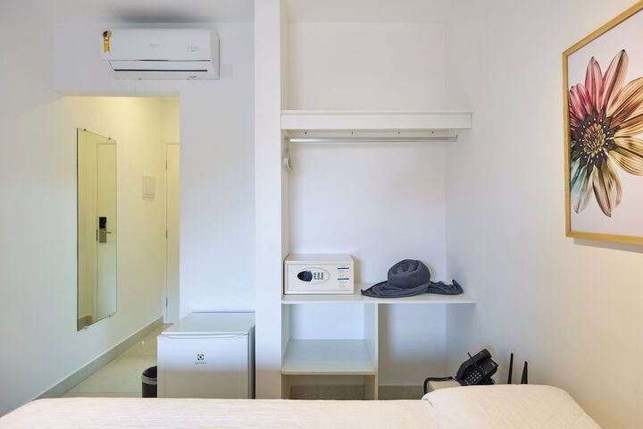Room 36 of 132