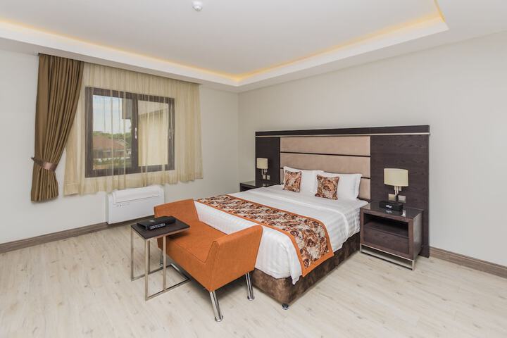 Room 44 of 86