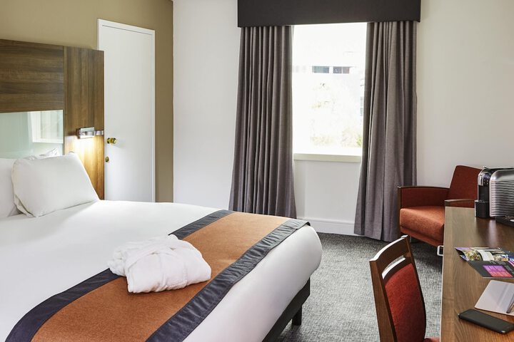 Room 4 of 47