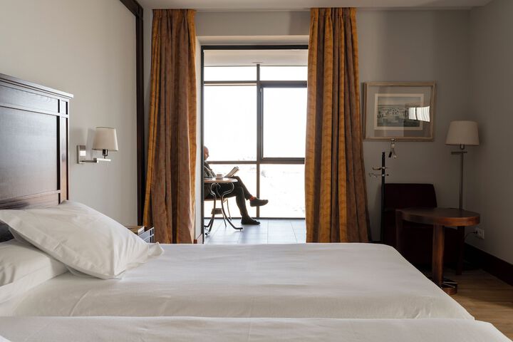 Room 18 of 76