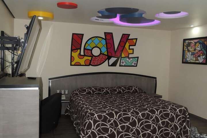 Room 11 of 46