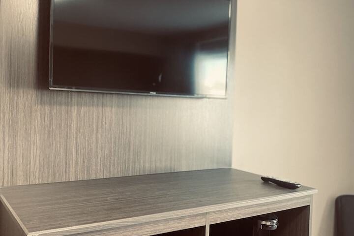 Room 12 of 50