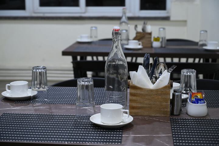 Breakfast/Coffee Service 13 of 20