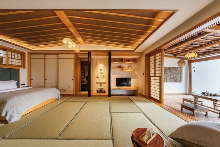 Room 45 of 259